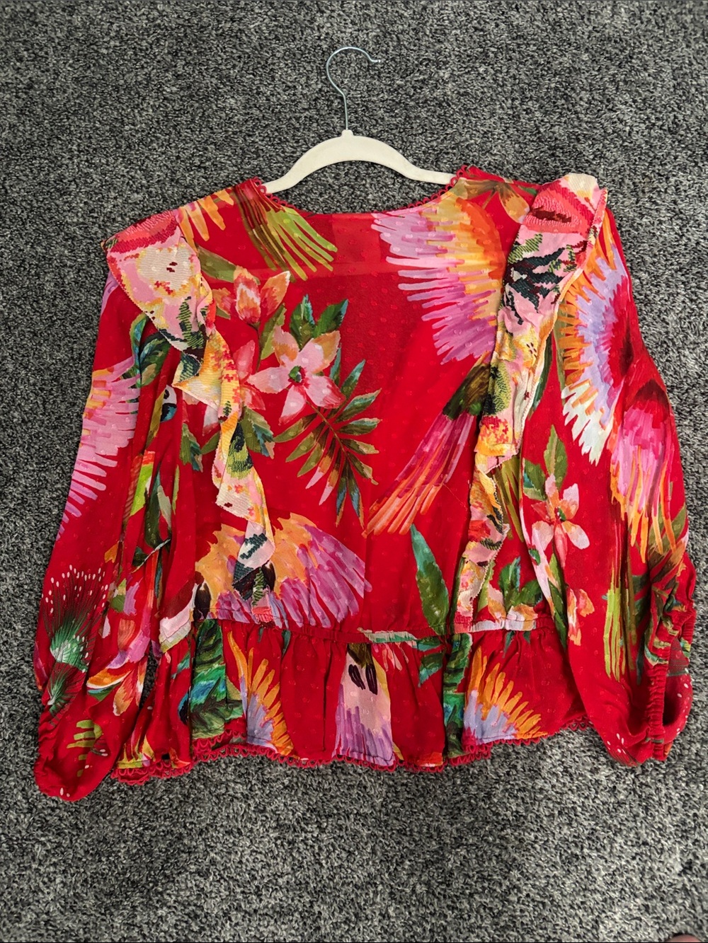 FARM Rio Red Tropical Parrot Ruffle V-Neck Blouse - Picture 5 of 6